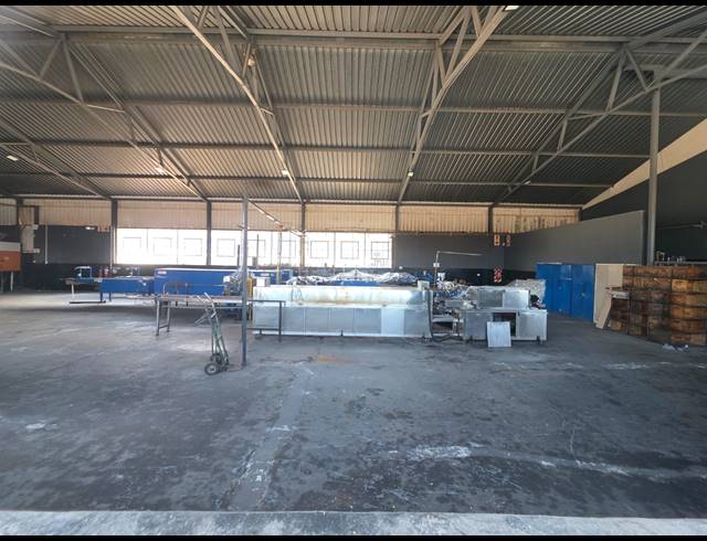 1,450M² WAREHOUSE TO LET IN ALRODE